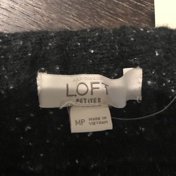 🌸Loft Petite Mini Skirt🌸 - Picture 4 of 4